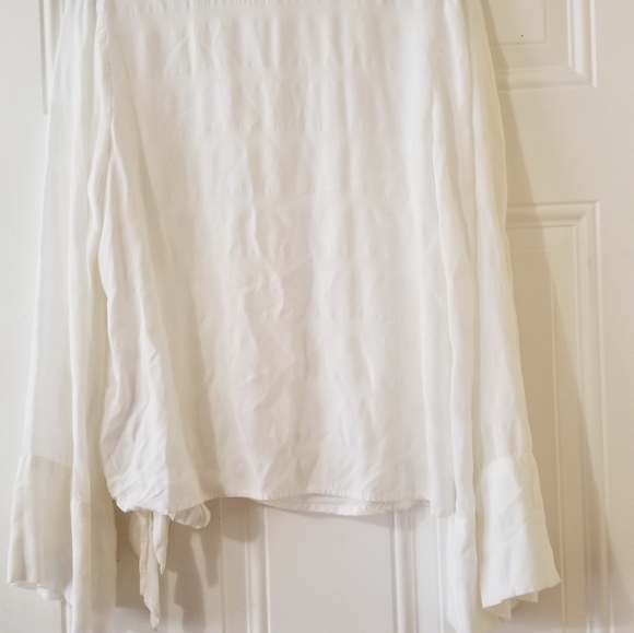Free People V Neck Front Tie Bell Sleeve Cream Blouse Size Small - Picture 14 of 14